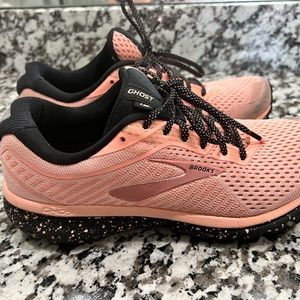 Brooks Ghost 12 Splash Pack, size 8